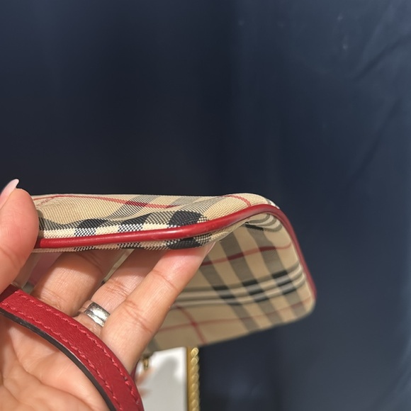 ❤️BURBERRY Horseferry Check Peyton Crossbody Clutch Bag Red - Picture 7 of 15
